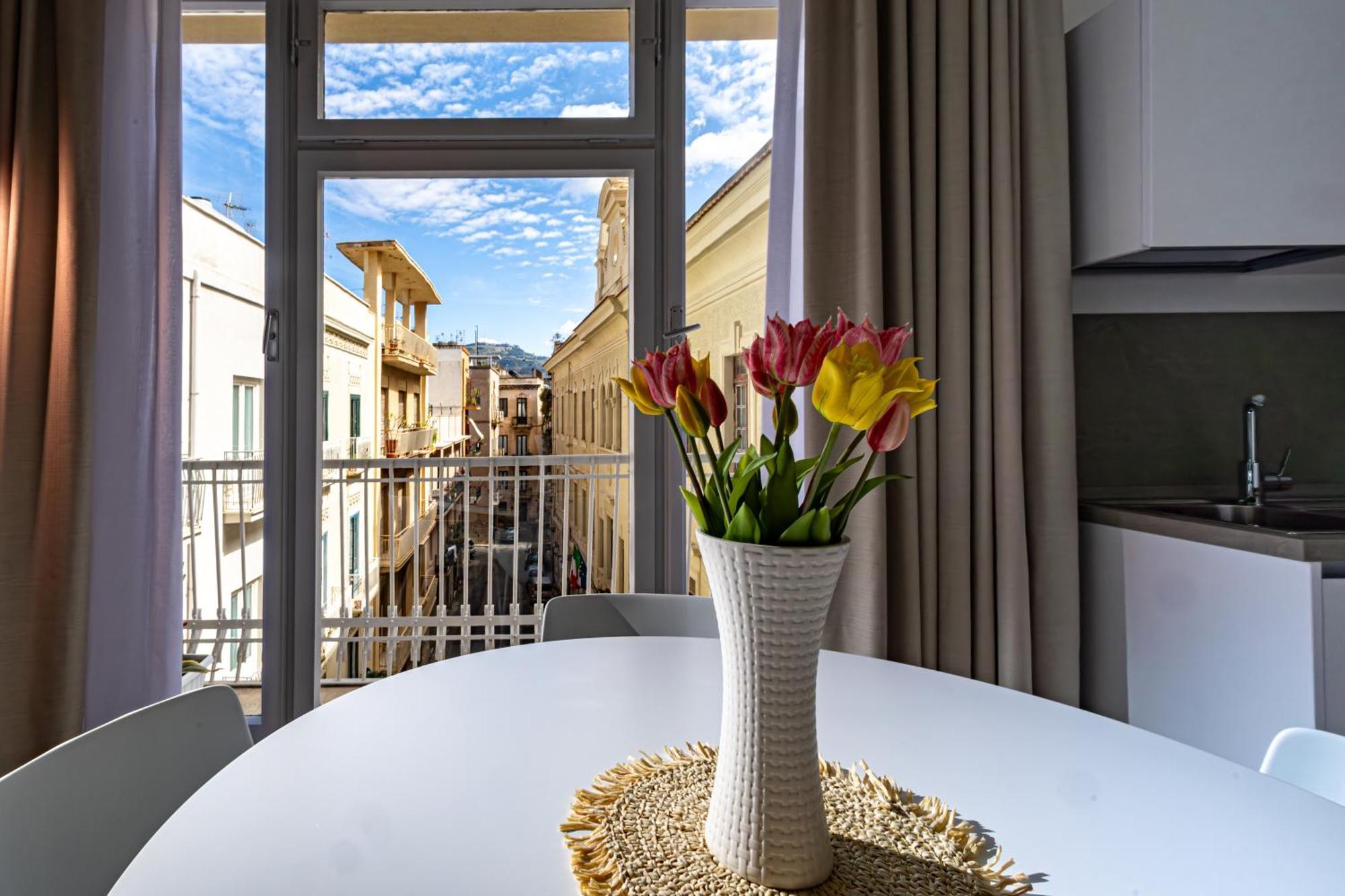 Adamas Apartment , Rooms And Suite Trapani Bagian luar foto