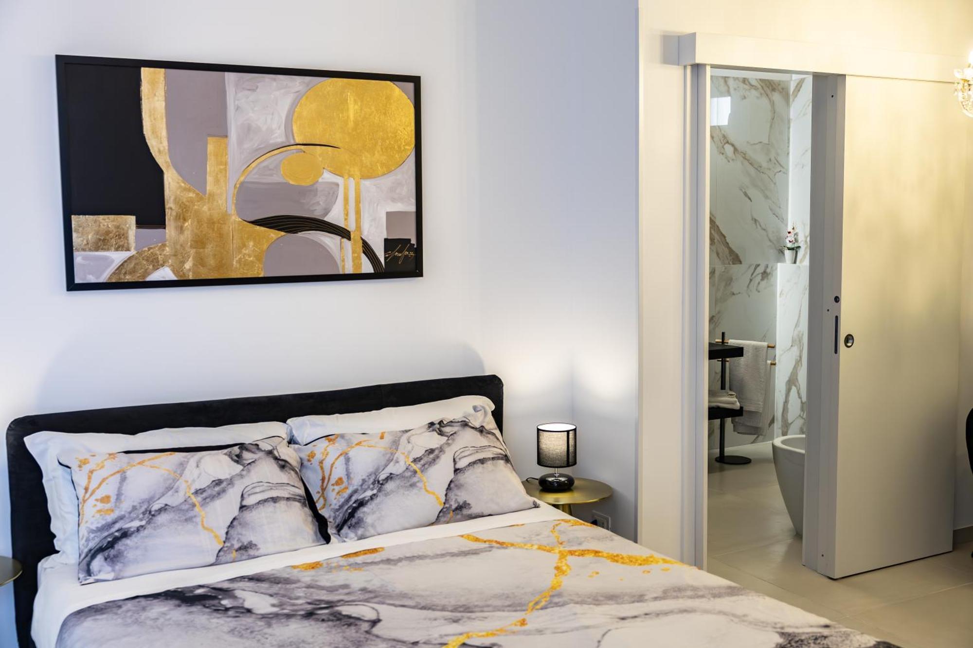 Adamas Apartment , Rooms And Suite Trapani Bagian luar foto